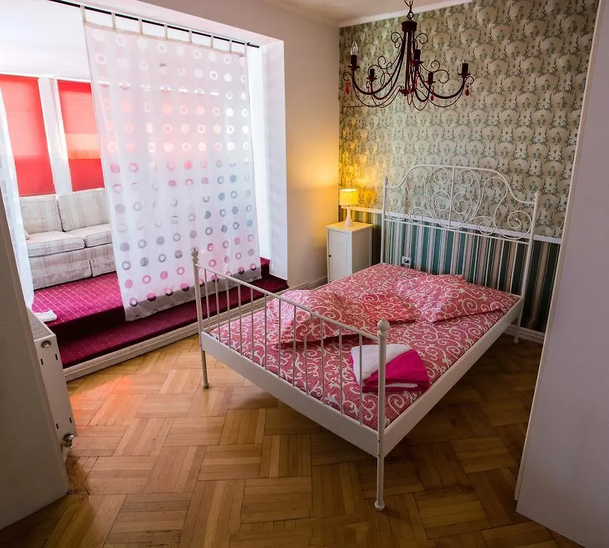 Fast Rent Accommodation Bukarest Apartment